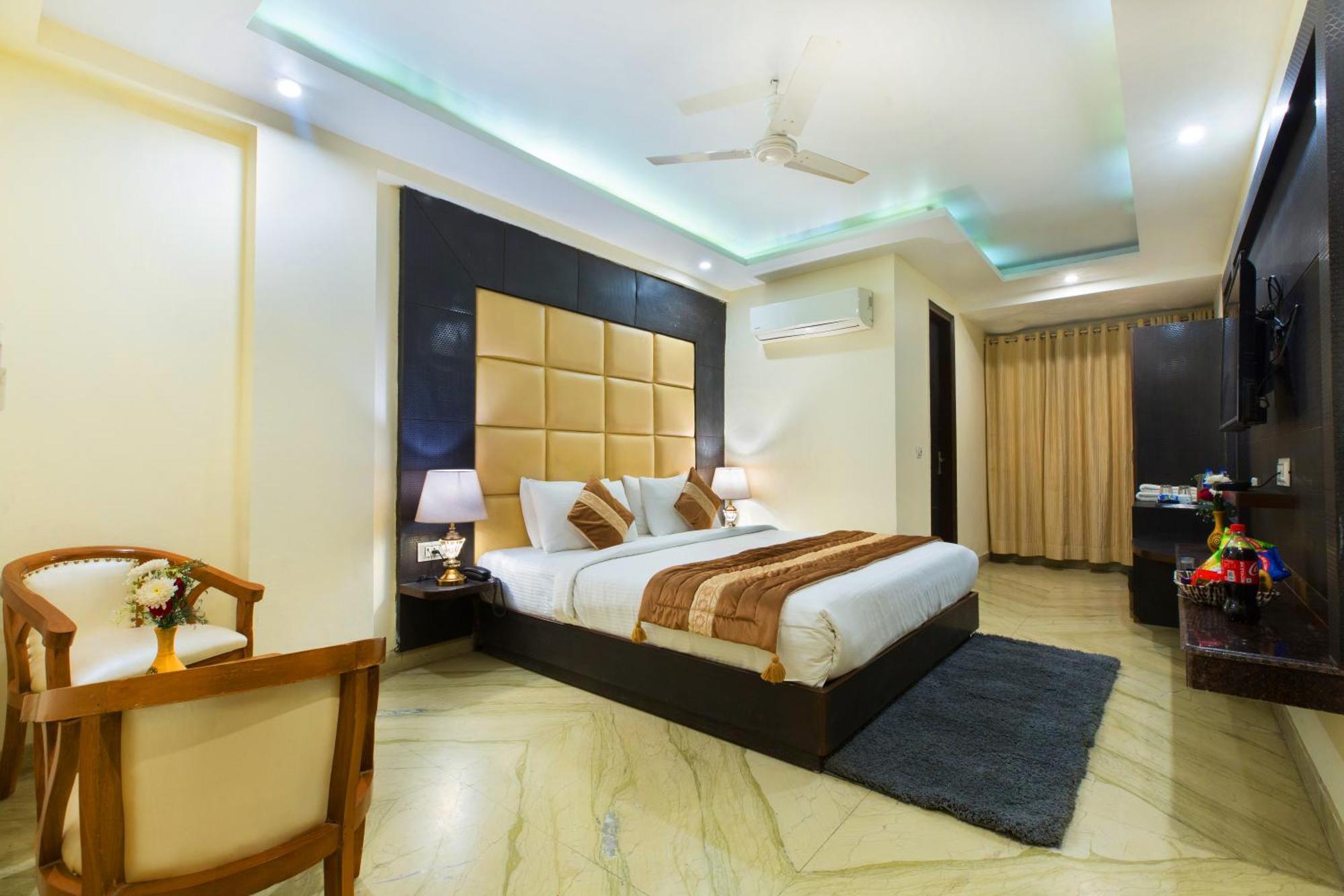 Hotel Viva Palace By Opo Nueva Delhi Exterior foto